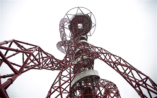 Photo looking up the ARcelorMittal Orbit in London at a steep angle